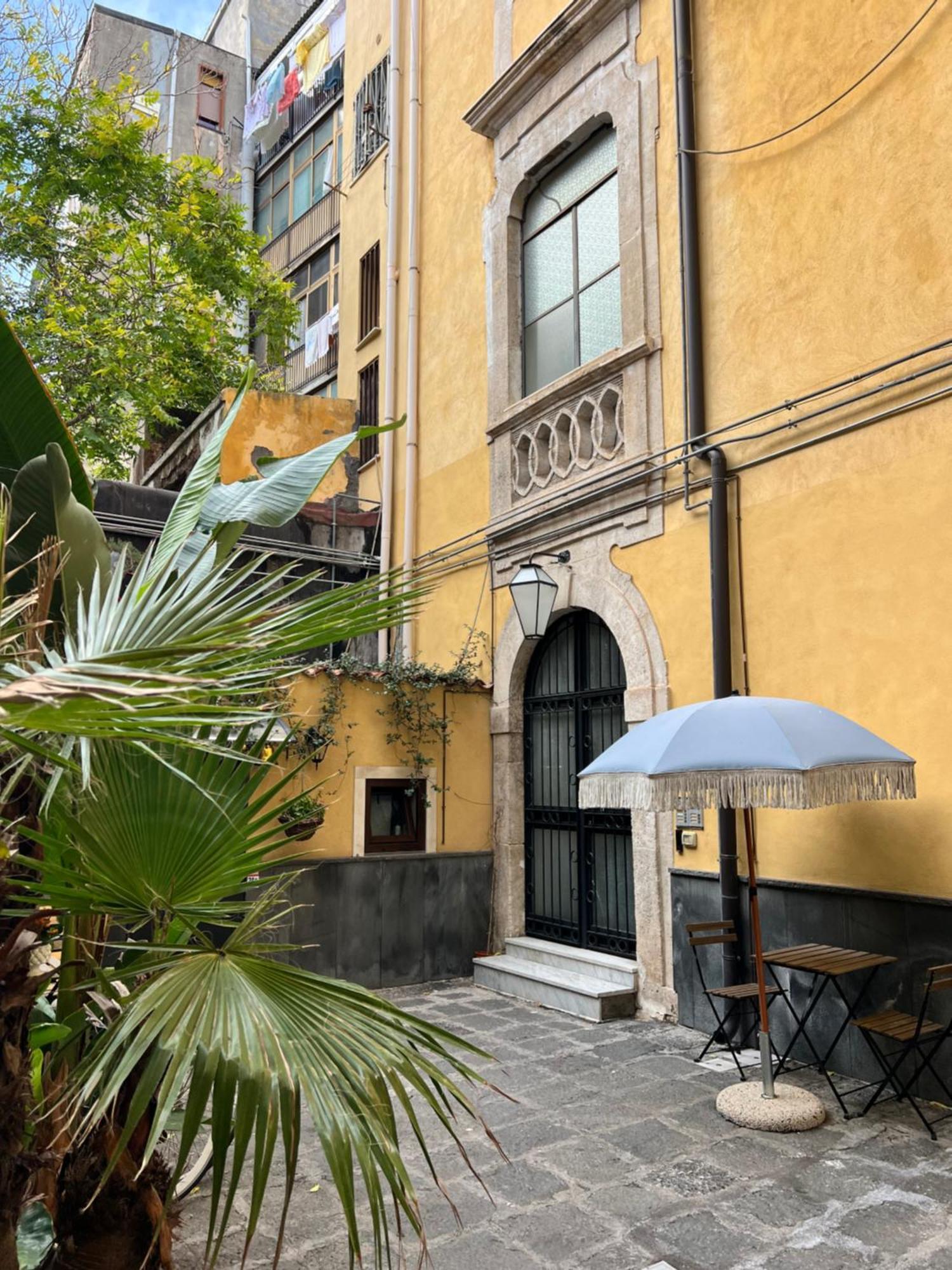 فيلا Palazzo Kolombo كاتانيا المظهر الخارجي الصورة